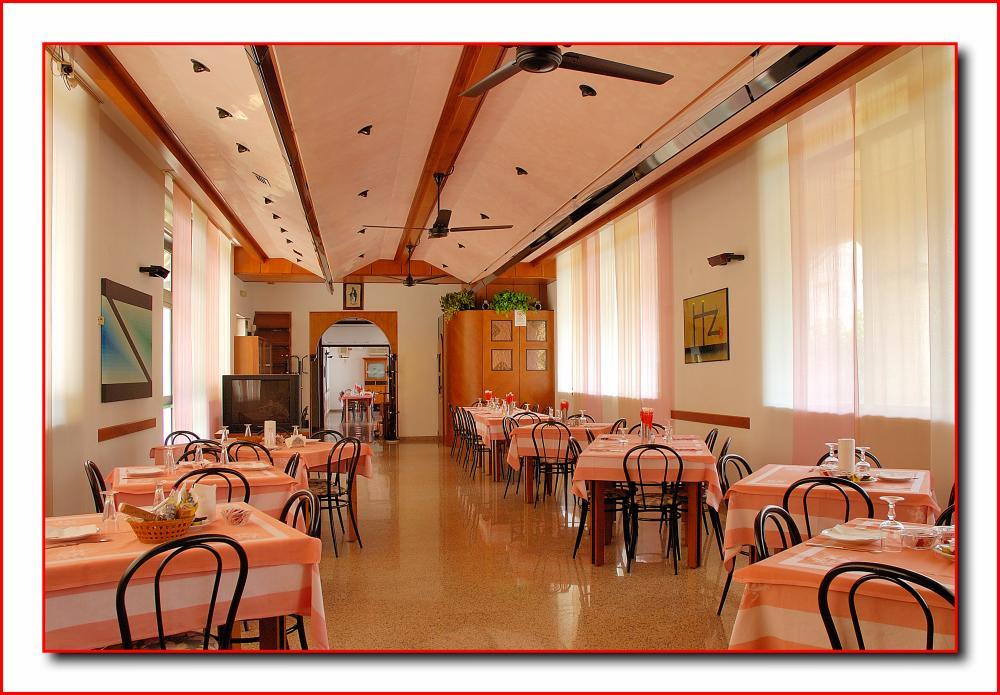 Hotel Ristorante Fratelli Zenari Chiampo Εξωτερικό φωτογραφία